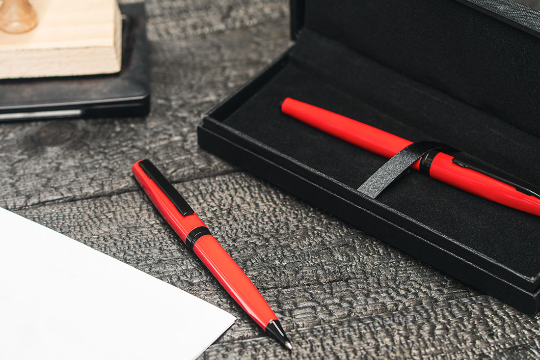 Металлический письменный набор