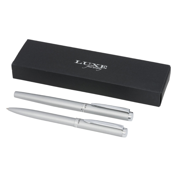 Набор ручек