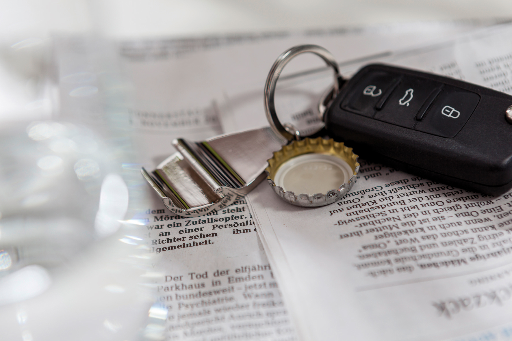 Брелок-открывалка